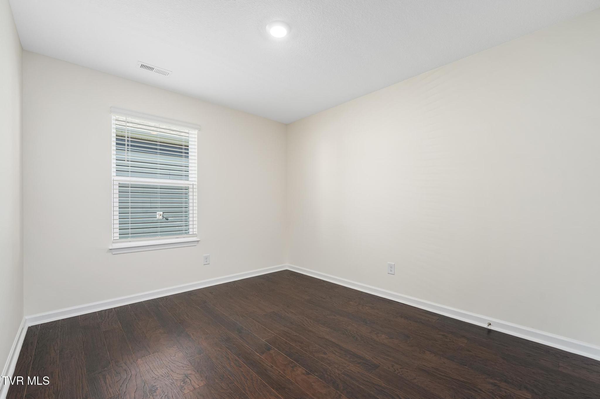 1038 Persimmon Hollow Greeneville, TN 37745 - Photo 19 of 37 1038 Persimmon Hollow (21 of 41)