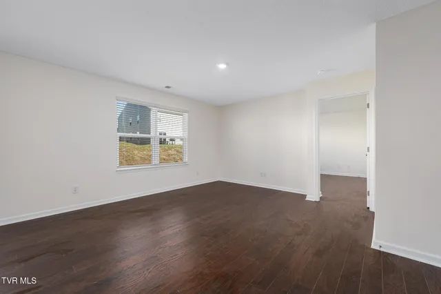 $2,400 | 1038 Persimmon Hollow, Greeneville, TN 37745