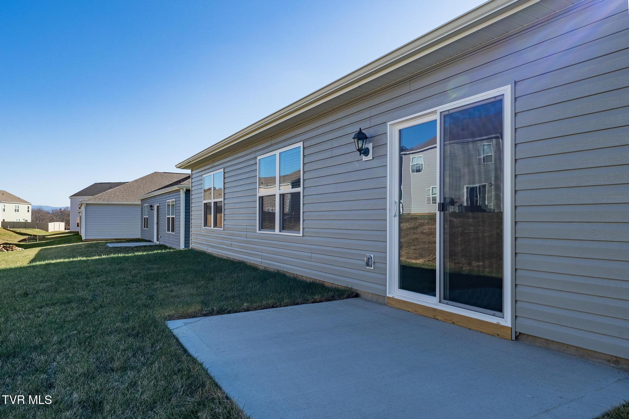 1038 Persimmon Hollow Greeneville, TN 37745 - Photo 35 of 37 1038 Persimmon Hollow (13 of 41)