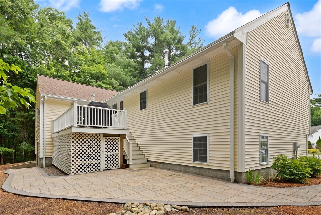 33 Alger Way Stoughton, MA 02072 - Photo 34 of 38