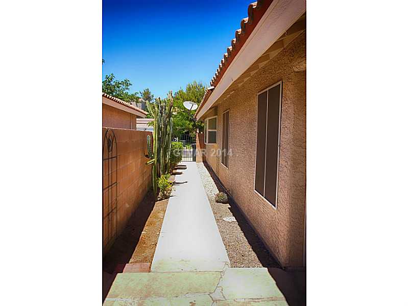 2805 Mirage Road Henderson, NV 89074 - Photo 27 of 34 Exterior Back.