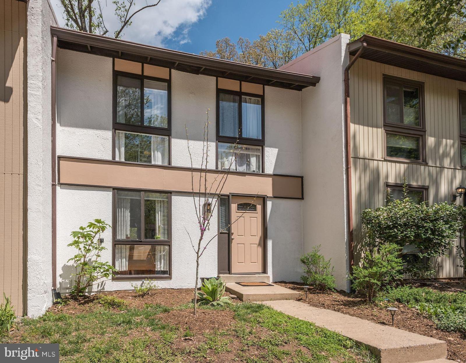 2454 Cloudcroft Square Reston, VA 20191 - Photo 1 of 29 Im GORGEOUS Inside! Welcome Home!