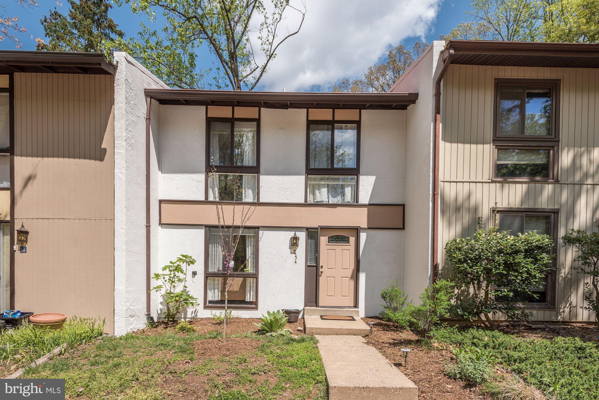 2454 Cloudcroft Square Reston, VA 20191 - Photo 28 of 29 WELCOME HOME!