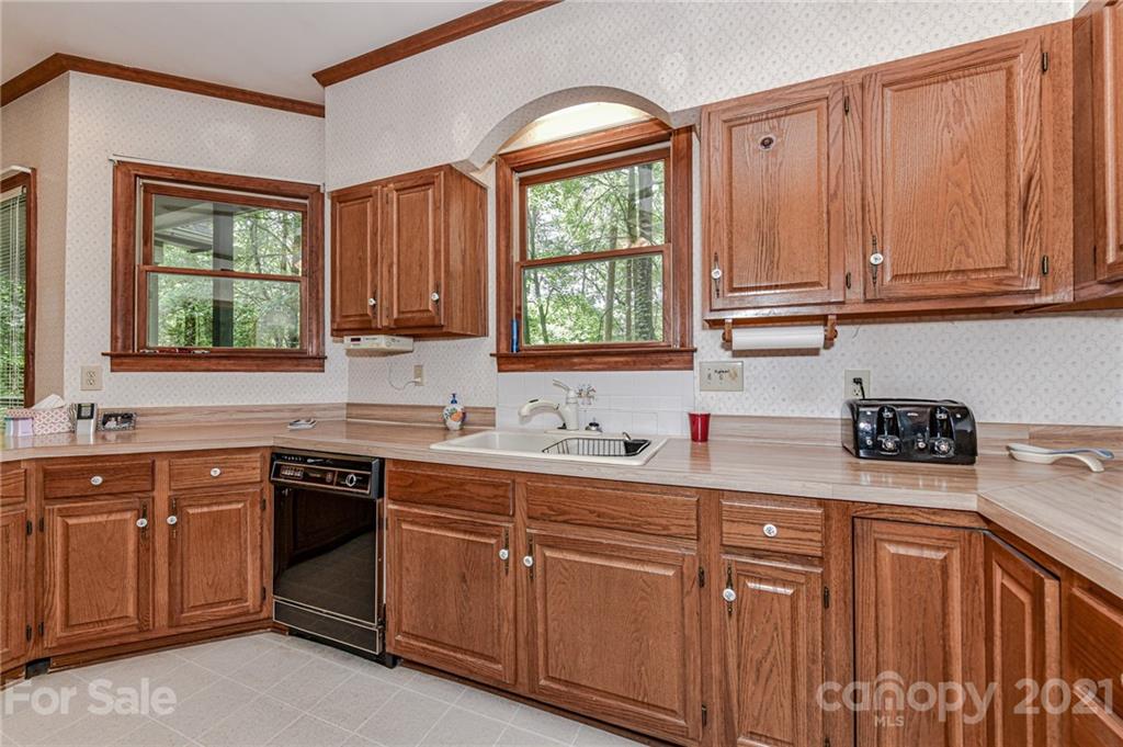 13008 Hamilton Road Charlotte, NC 28273 - Photo 14 of 42 Gallery Image 14