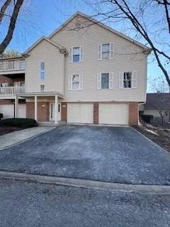 $290,000 | 923 Cheshire Drive, Unit 923B, Champaign, IL 61821