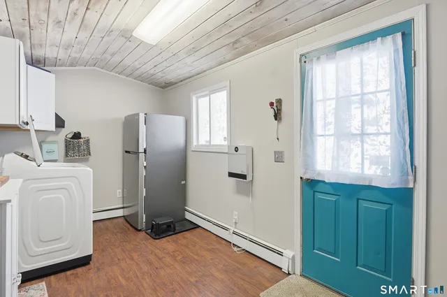 $449,000 | 944 Longbrook Avenue, Stratford, CT 06614