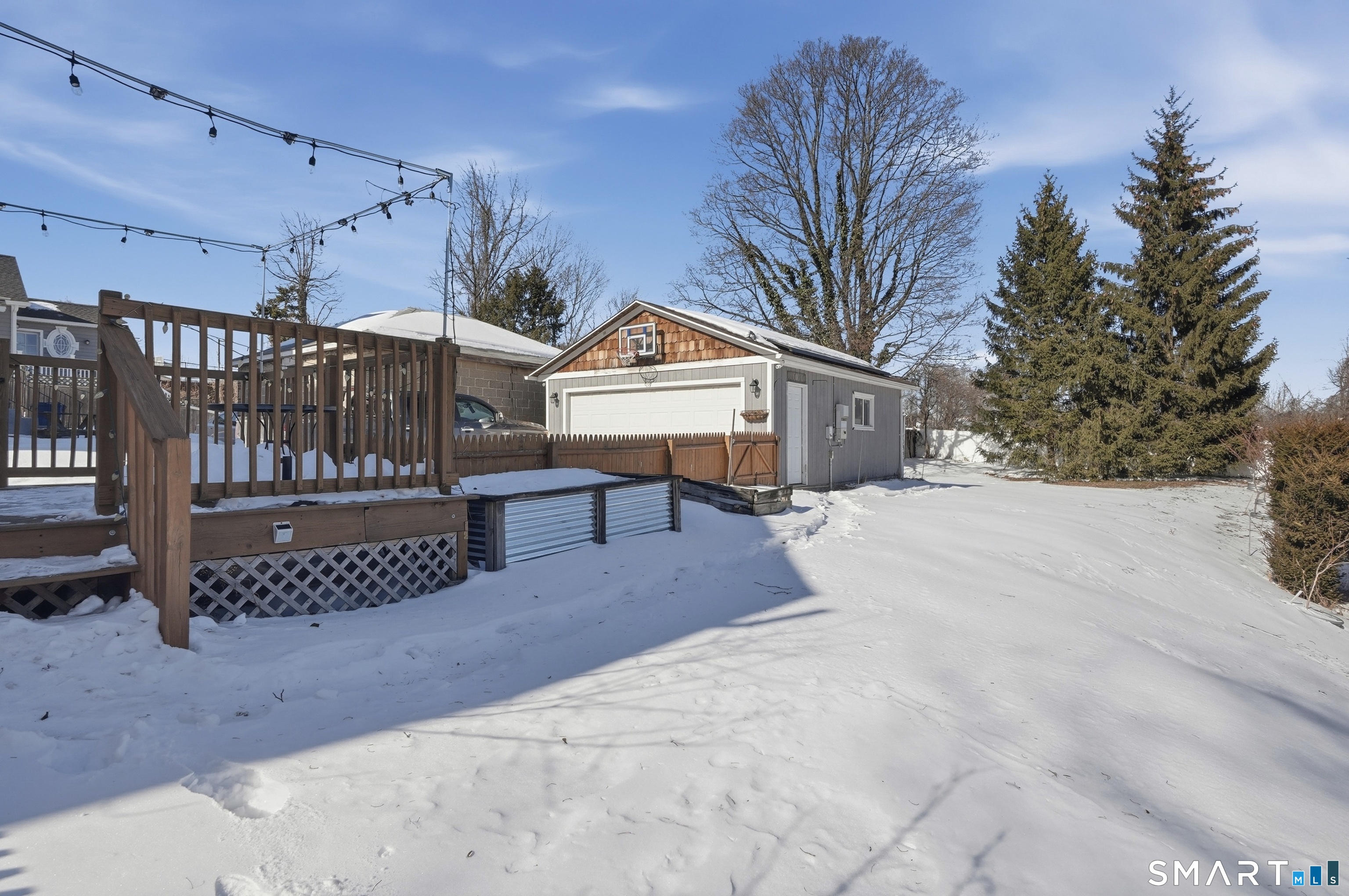 944 Longbrook Avenue Stratford, CT 06614 - Photo 29 of 32