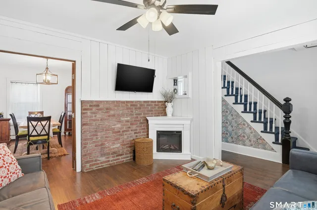 $449,000 | 944 Longbrook Avenue, Stratford, CT 06614