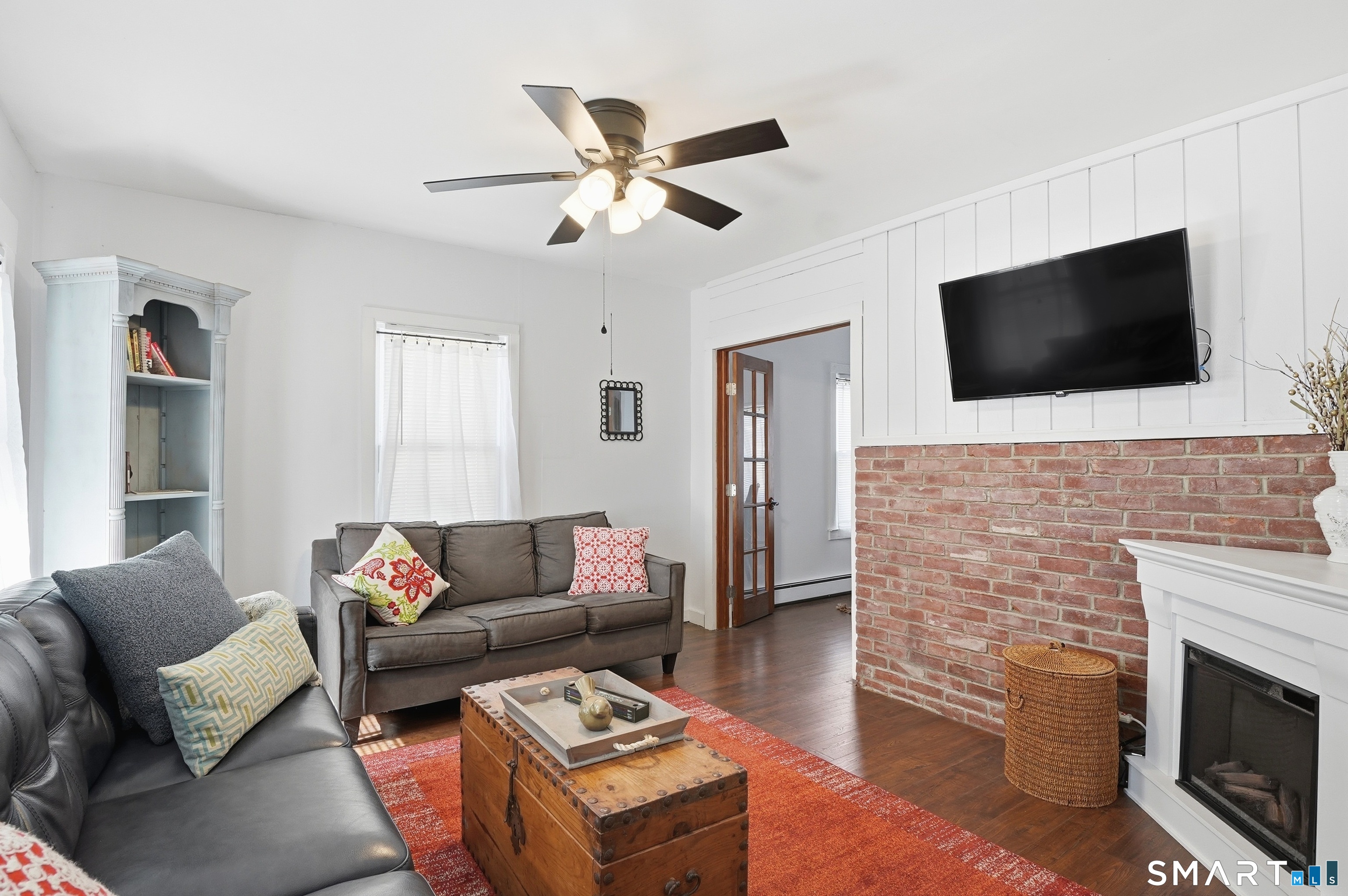 944 Longbrook Avenue Stratford, CT 06614 - Photo 6 of 32