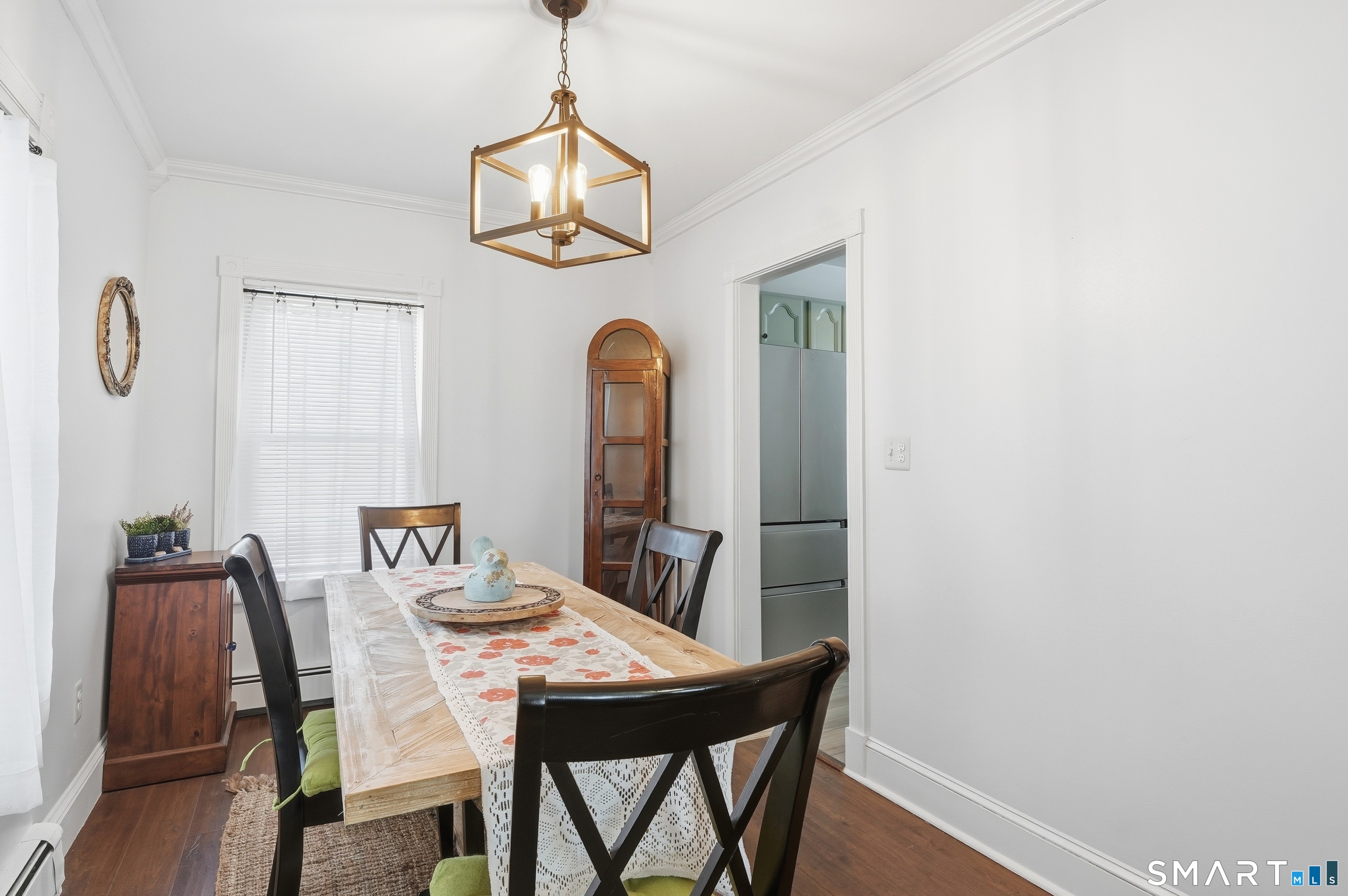 944 Longbrook Avenue Stratford, CT 06614 - Photo 8 of 32