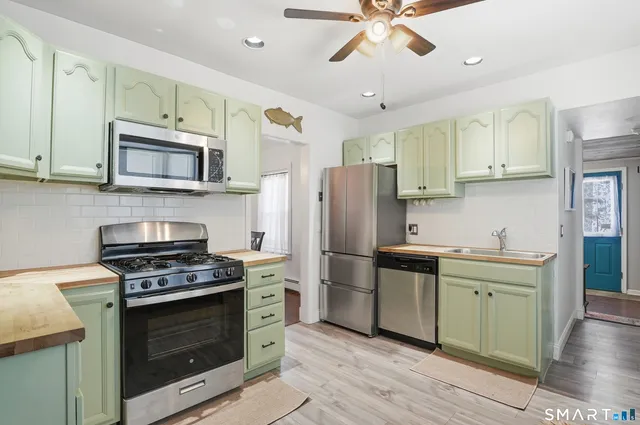 $449,000 | 944 Longbrook Avenue, Stratford, CT 06614