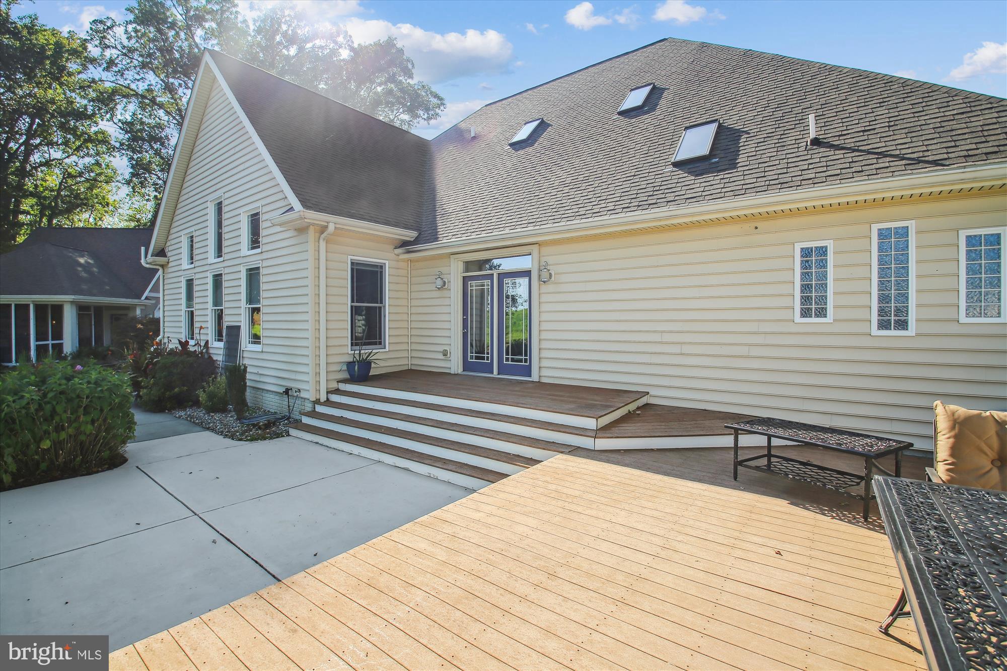 741 Bachmans Valley Road Westminster, MD 21157 - Photo 6 of 48 Decks & back patio