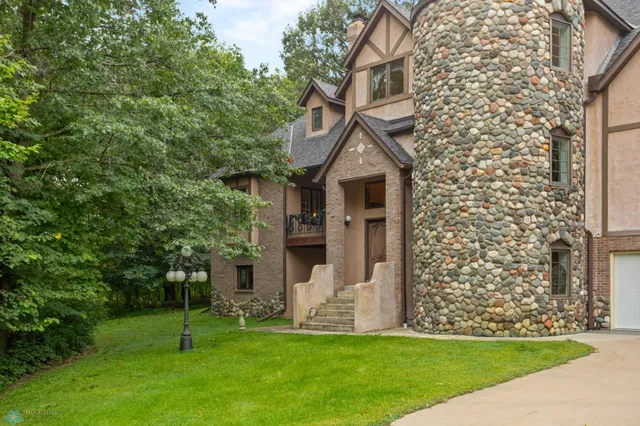 $1,175,000 | 22560 Poppy Street Northwest, St. Francis, MN 55070