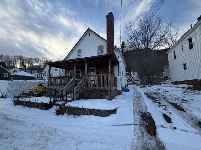 $72,900 | 617 4th Avenue, Berlin, NH 03570