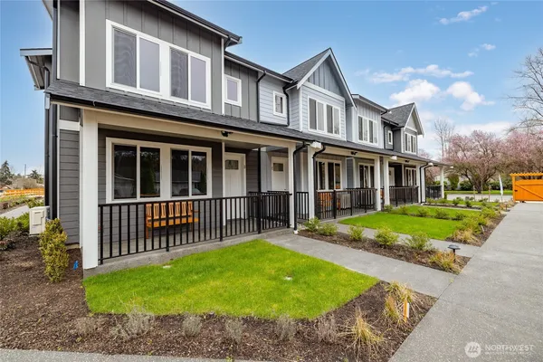 $489,000 | 1515 North Waugh Road, Unit C, Mount Vernon, WA 98273