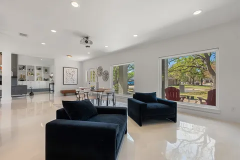 $859,900 | 10408 Loring Drive, Austin, TX 78750