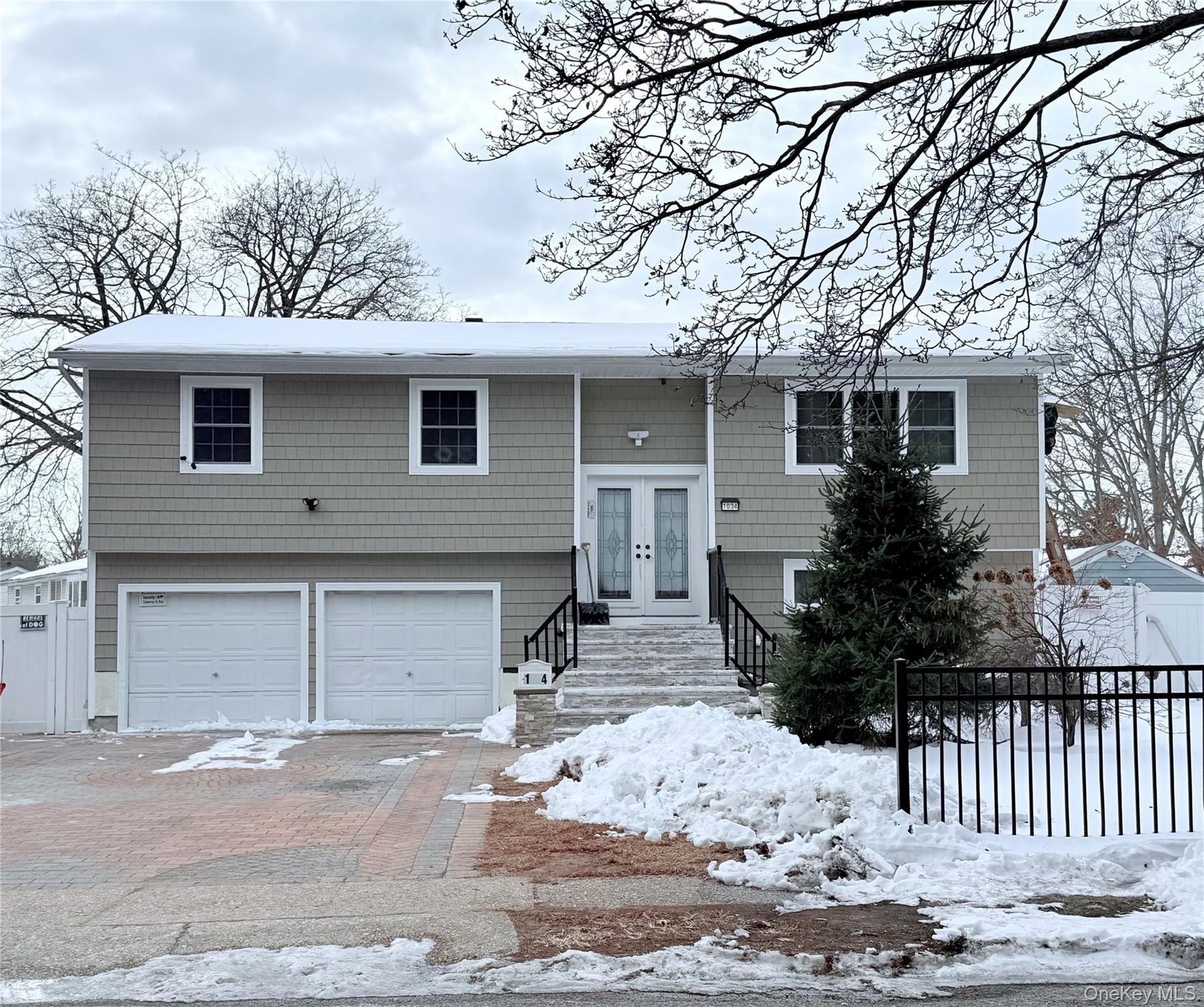 a house view with a outdoor space