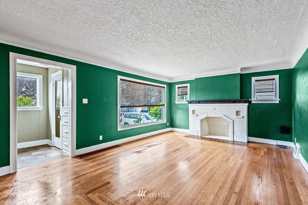 2638 Field Street Longview, WA 98632 - Photo 4 of 32 Gallery Image 4