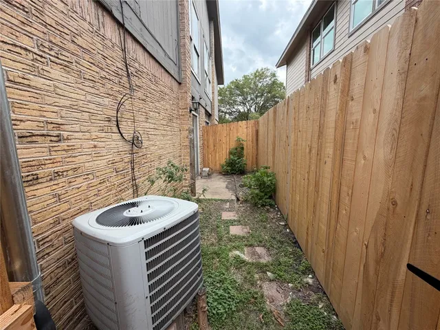 $1,500 | 1210 Southport Drive, Unit B, Austin, TX 78704