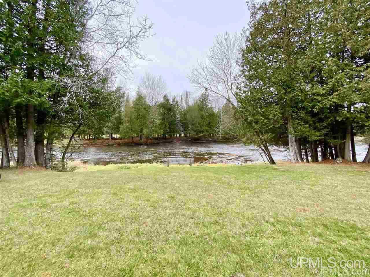 6164 G5 Road Escanaba, MI 49829 - Photo 2 of 33