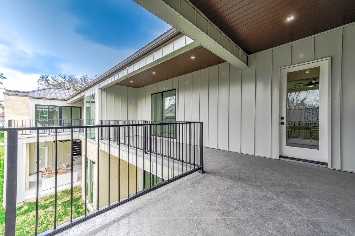 408 West 30th Street Houston, TX 77018 - Photo 26 of 44