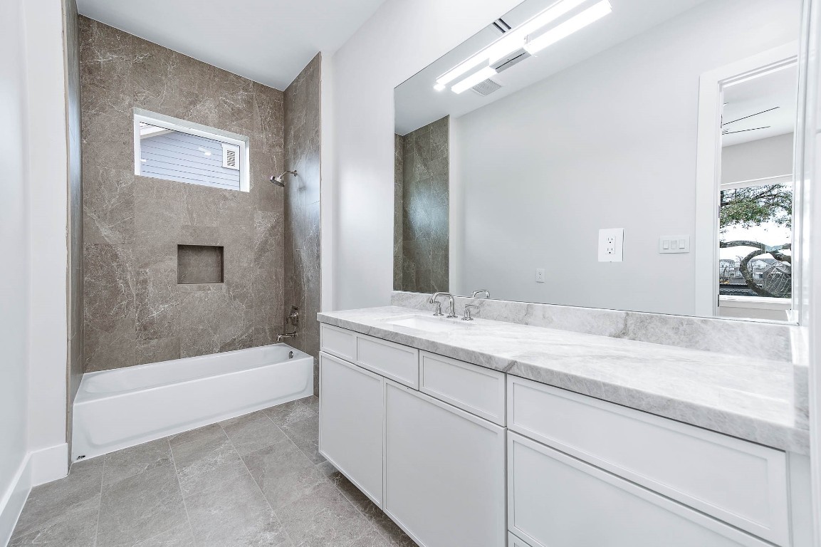 408 West 30th Street Houston, TX 77018 - Photo 36 of 44