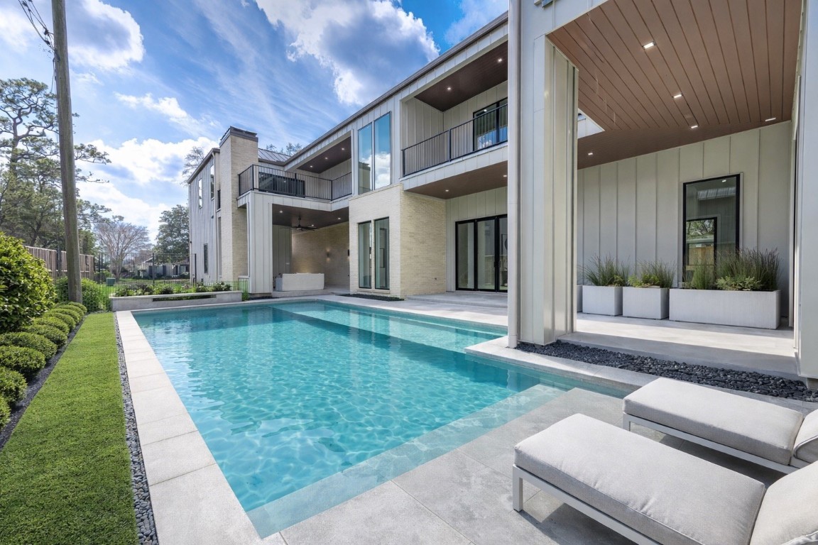 408 West 30th Street Houston, TX 77018 - Photo 38 of 44