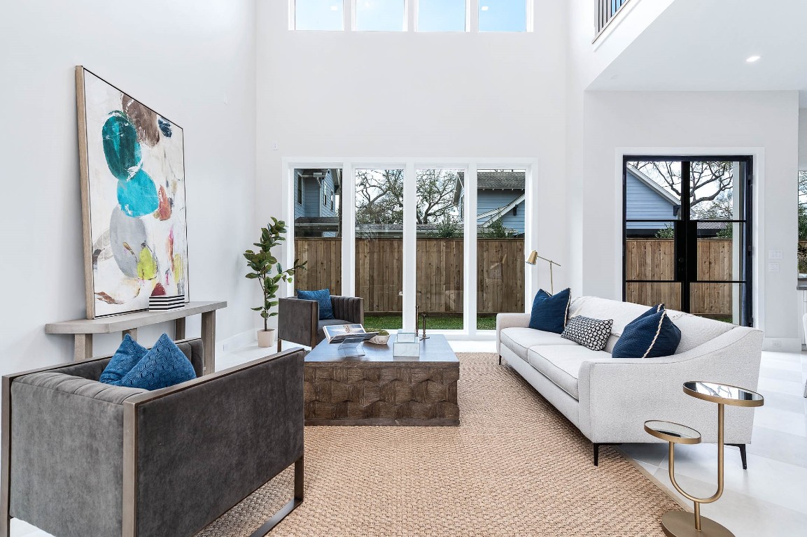 408 West 30th Street Houston, TX 77018 - Photo 10 of 44