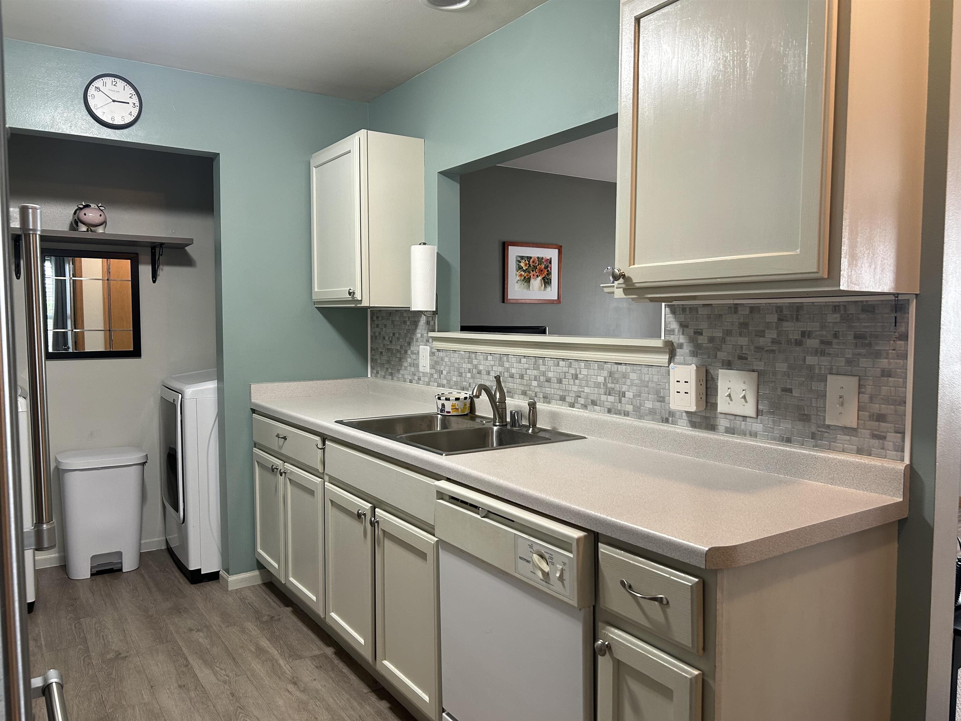 211 South Musket Ridge Drive, Unit 211 Sun Prairie, WI 53590 - Photo 12 of 16 Gallery Image 12