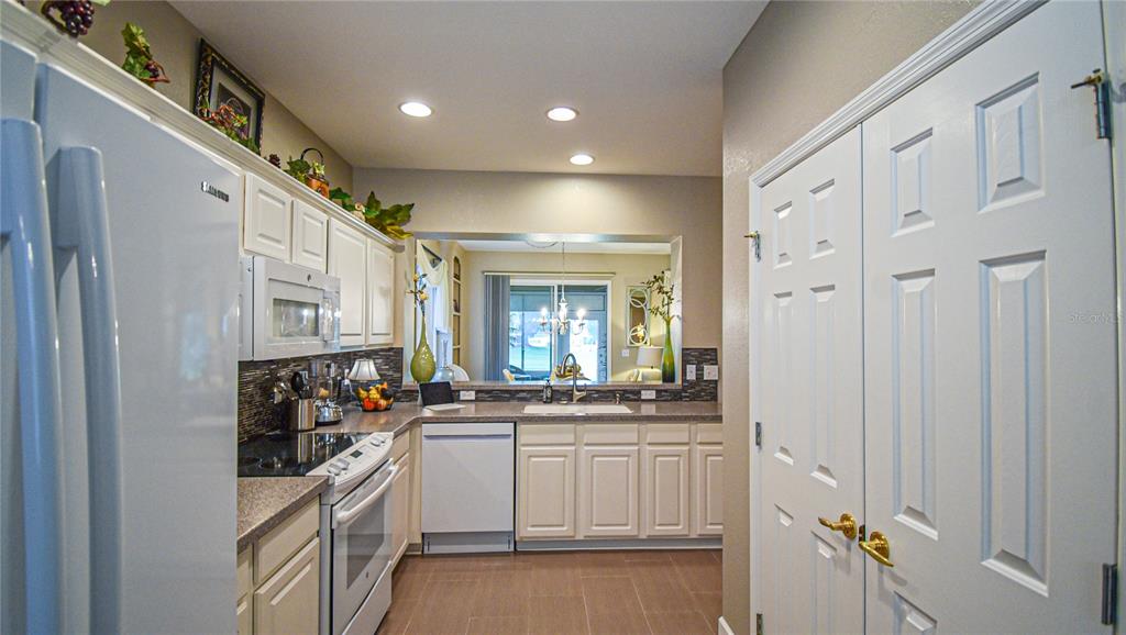 13260 Southeast 92nd Court Road Summerfield, FL 34491 - Photo 20 of 62