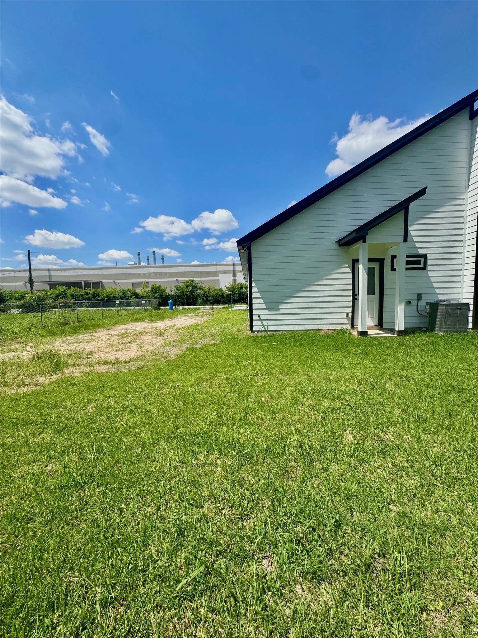5710 Delmack Street, Unit A Houston, TX 77032 - Photo 22 of 23 Back Yard