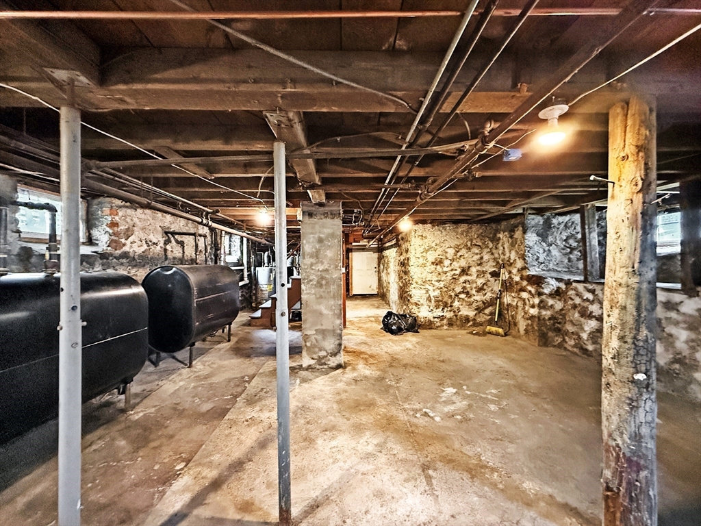 76 Baldwin Avenue Everett, MA 02149 - Photo 35 of 42