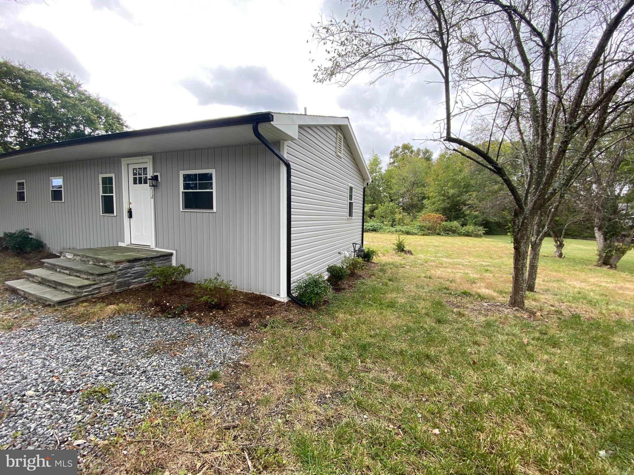 10712 Leavells Road Fredericksburg, VA 22407 - Photo 4 of 37