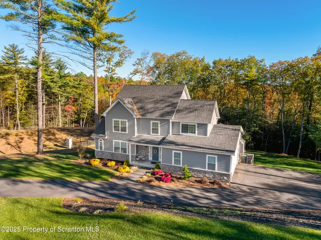 $565,000 | 131 Chinaberry Way, Kunkletown, PA 18058