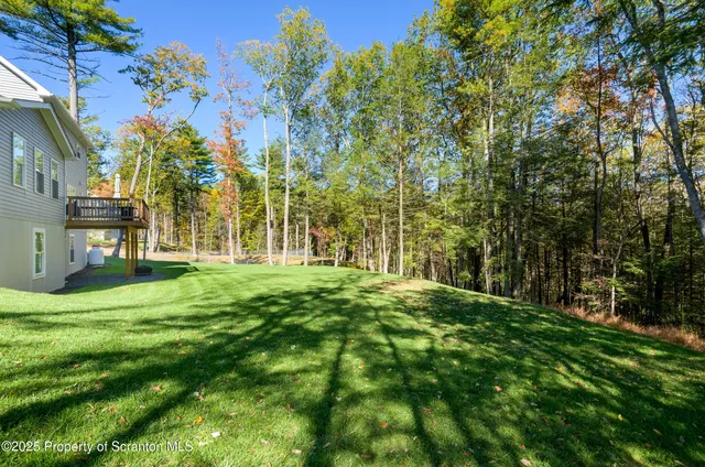 a view of an outdoor space