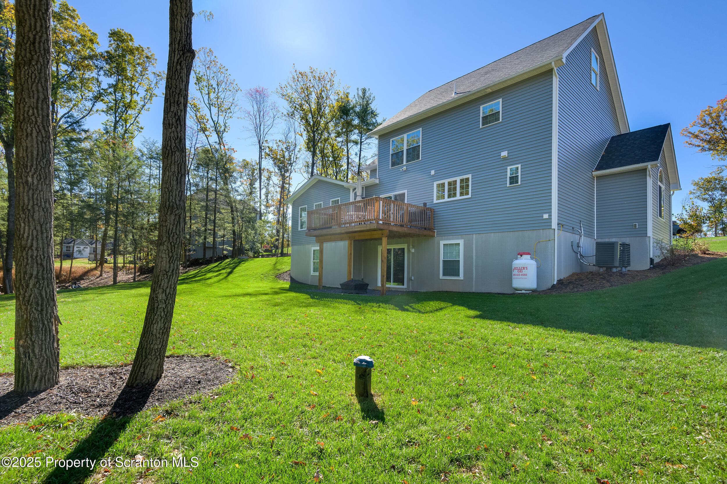 131 Chinaberry Way Kunkletown, PA 18058 - Photo 7 of 48 a front view of a house with garden