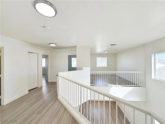 $2,190 | 9416 Moon Splash Court, Las Vegas, NV 89129