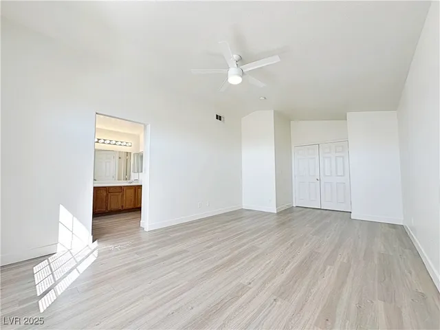 $2,190 | 9416 Moon Splash Court, Las Vegas, NV 89129