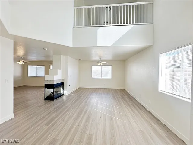 $2,190 | 9416 Moon Splash Court, Las Vegas, NV 89129