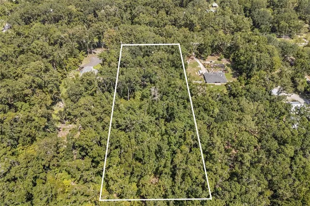 a view of a bathroom