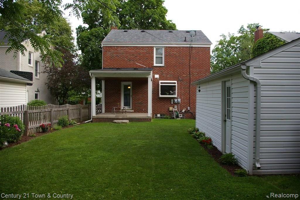 2628 West Webster Road Royal Oak, MI 48073 - Photo 21 of 25 REAR EXTERIOR.