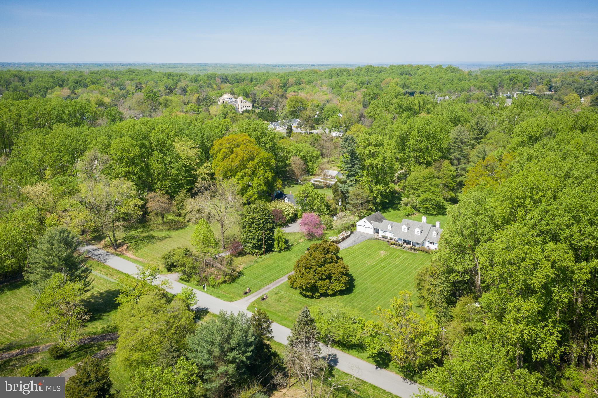 10030 Chapel Road Potomac, MD 20854 - Photo 3 of 29