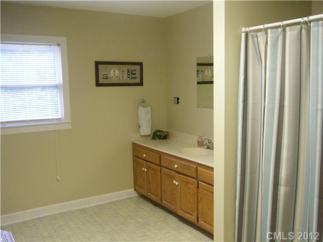 6921 Parker Farm Road Cherryville, NC 28021 - Photo 5 of 16 Gallery Image 5