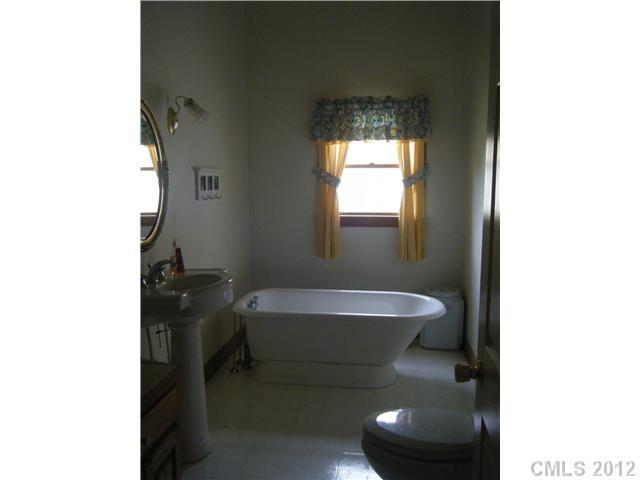 6921 Parker Farm Road Cherryville, NC 28021 - Photo 6 of 16 Gallery Image 6