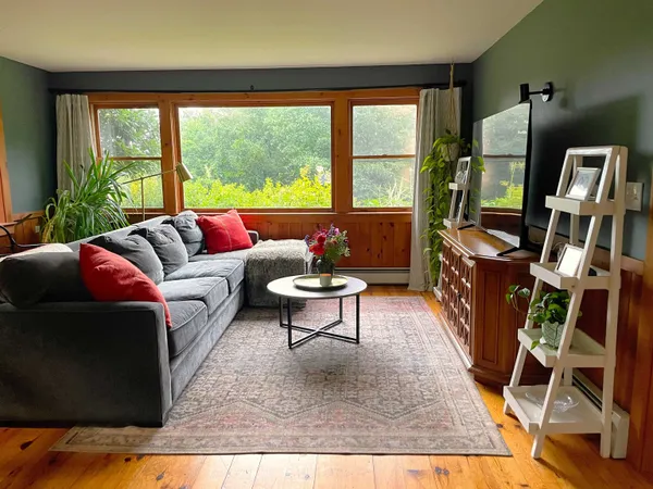 $449,000 | 71 Woods Road, Dummerston, VT 05346