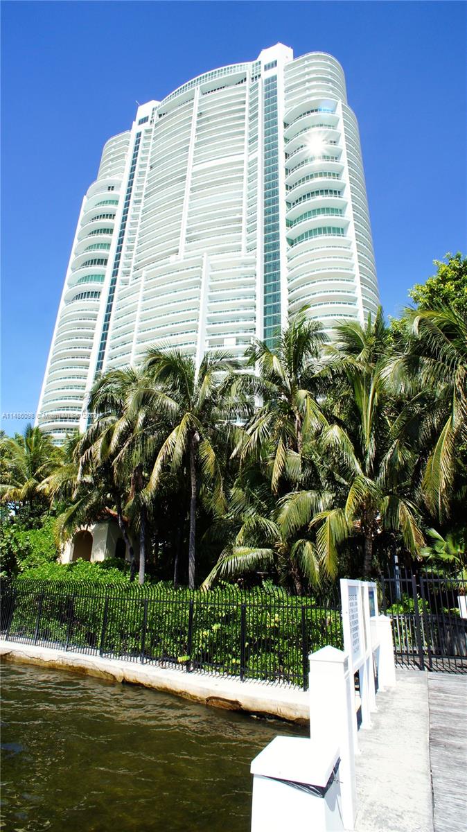 1643 Brickell Avenue Miami, FL 33129 - Photo 3 of 4 a front view of a building