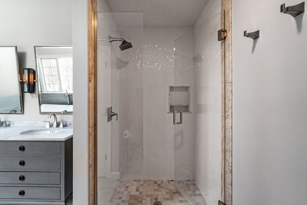 16 Little Pond Road Northborough, MA 01532 - Photo 25 of 41 Gallery Image 25