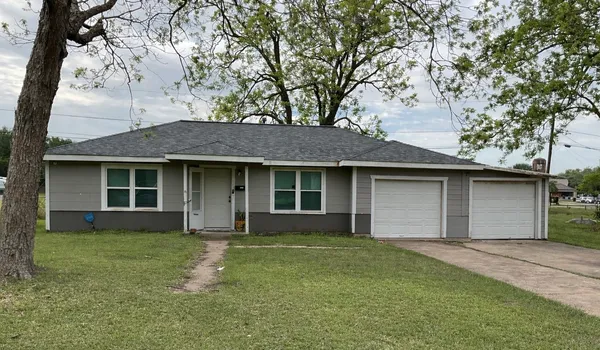 $130,000 | 3320 Doris Street, Bay City, TX 77414