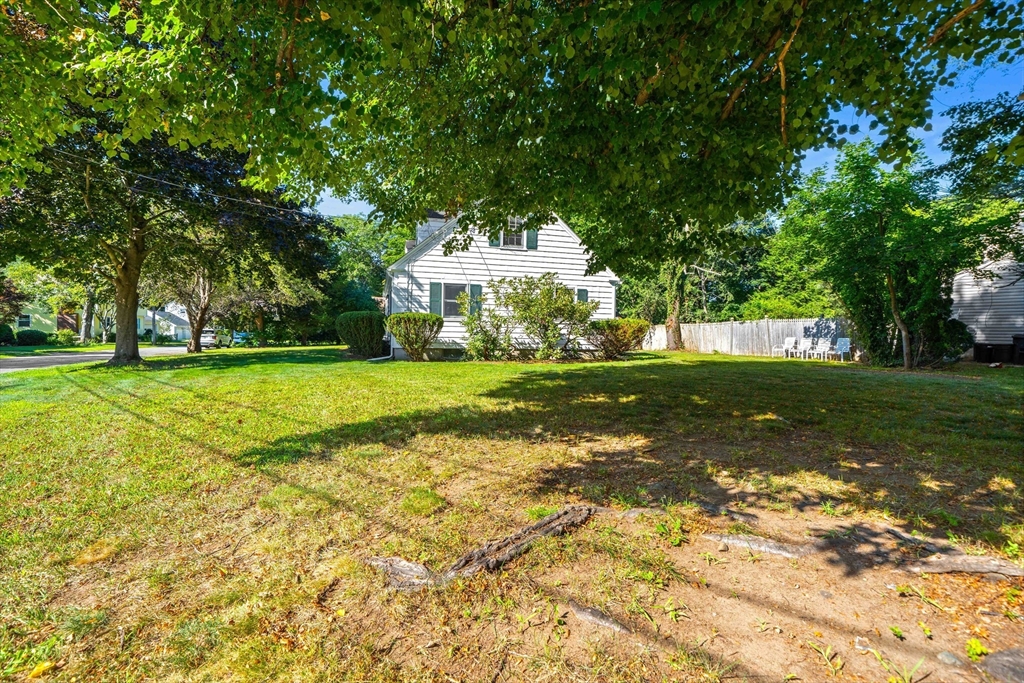31 Homestead Circle Hamilton, MA 01982 - Photo 29 of 38 Gallery Image 29