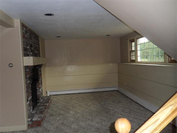 706 Main Street Boxford, MA 01921 - Photo 12 of 26 a view of small space